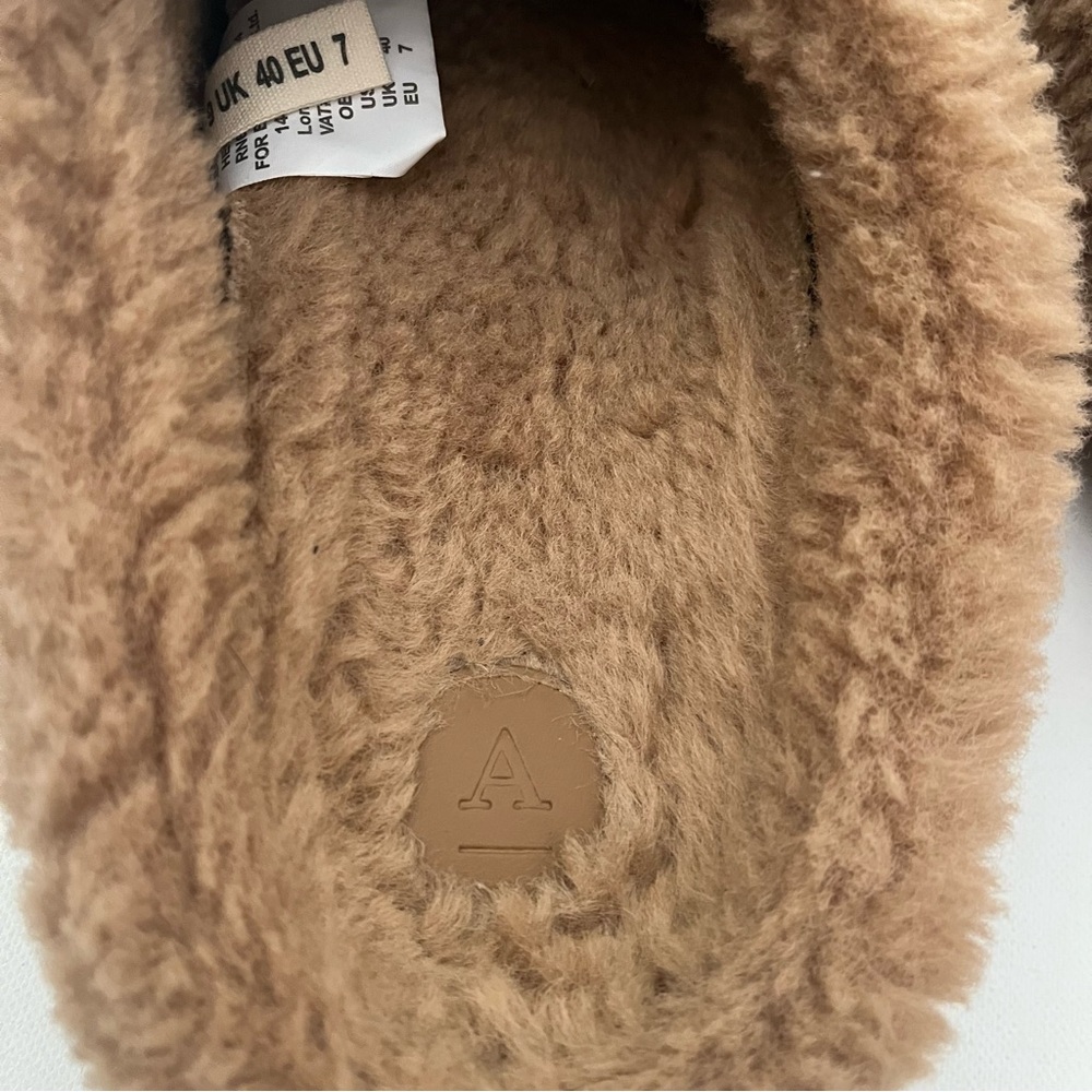 Anthropology Camel Tan Sherpa Slippers with tread bottoms size 9 - Picture 4 of 7